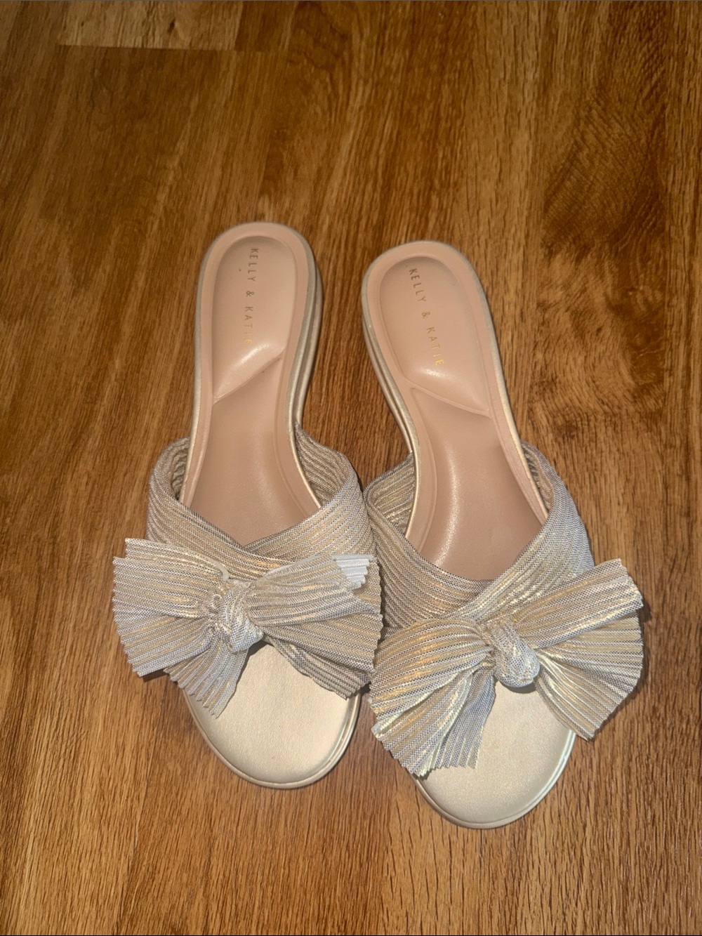Kelly & Katie Metallic Tan Gold Fashion Sandal 9.5